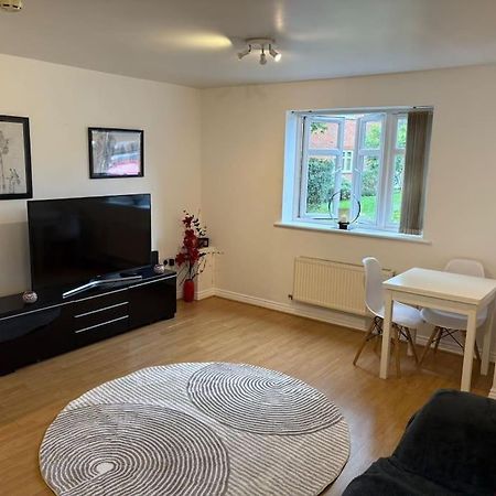 Newly Refurbished Flat In Kings Heath Apartment Birmingham Bagian luar foto