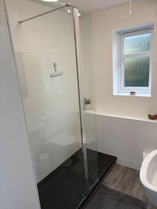 Newly Refurbished Flat In Kings Heath Apartment Birmingham Bagian luar foto