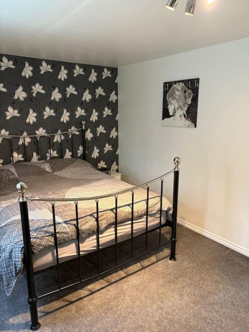 Newly Refurbished Flat In Kings Heath Apartment Birmingham Bagian luar foto